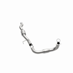 Chevrolet Avalanche 2500 Catalytic Converter - Driver Side - Magnaflow - California Grade CARB Compliant Direct-Fit - `04-`05