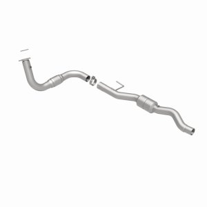Chevrolet Avalanche 2500 Catalytic Converter - Driver Side - Magnaflow - California Grade CARB Compliant Direct-Fit - `04-`05