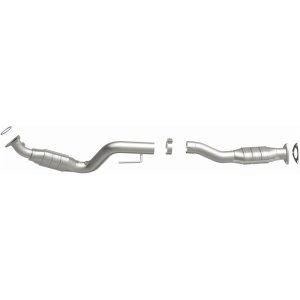 GMC Savana 2500 Catalytic Converter - Passenger Side - Magnaflow - California Grade CARB Compliant Direct-Fit - `03-`05