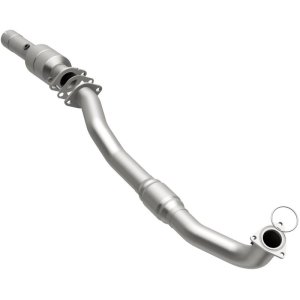 GMC Sierra 2500 HD Catalytic Converter - Passenger Side - Magnaflow - California Grade CARB Compliant Direct-Fit - 2002