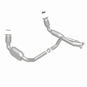 Chevrolet Silverado 1500 Catalytic Converter - Magnaflow - California Grade CARB Compliant Direct-Fit - 2002