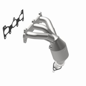 Kia Optima Catalytic Converter - Magnaflow - California Grade CARB Compliant, Direct-Fit - `01-`06