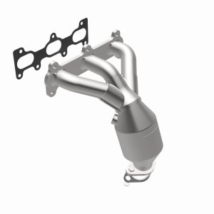Kia Optima Catalytic Converter - Magnaflow - California Grade CARB Compliant, Direct-Fit - `01-`06