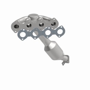 Mercedes-Benz C230 Catalytic Converter - Magnaflow - California Grade CARB Compliant Direct-Fit - `03-`04
