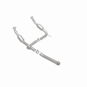 Ford Explorer Catalytic Converter - Underbody - Magnaflow - California Grade CARB Compliant Direct-Fit - `04-`05