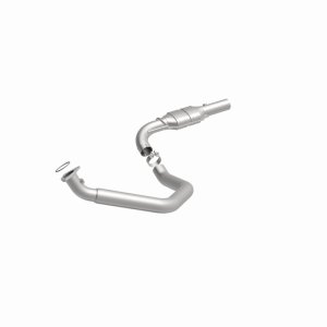 GMC Savana 3500 Catalytic Converter - Magnaflow - California Grade CARB Compliant Direct-Fit - 2003