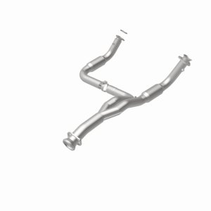 GMC Sierra 2500 HD Catalytic Converter - Magnaflow - California Grade CARB Compliant - `07-`10