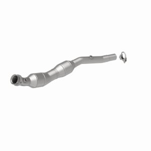 Land Rover Range Rover Catalytic Converter - Magnaflow - California Grade CARB Compliant Direct-Fit - 2005