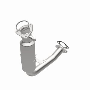 Ford Focus Catalytic Converter - Magnaflow - Direct Fit, CARB Compliant - `02-`04