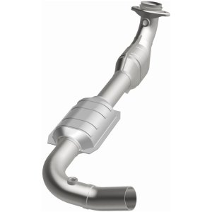 Ford E-250 Catalytic Converter - Driver Side - Magnaflow - California Grade CARB Compliant Direct-Fit - `03-`04