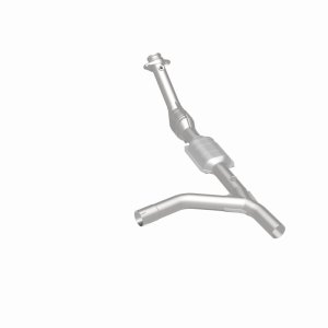 Ford E-150 Catalytic Converter - Passenger Side - Magnaflow - California Grade CARB Compliant Direct-Fit - `00-`04