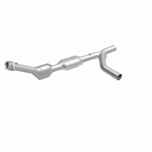 Ford E-250 Catalytic Converter - Passenger Side - Magnaflow - California Grade CARB Compliant Direct-Fit - `03-`04
