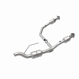 Dodge Ram 2500 Van Catalytic Converter - Magnaflow - California Grade CARB Compliant Direct-Fit - `01-`02 Dodge Ram 2500 Van Catalytic Converter - Magnaflow - California Grade CARB Compliant Direct-Fit - `01-`02