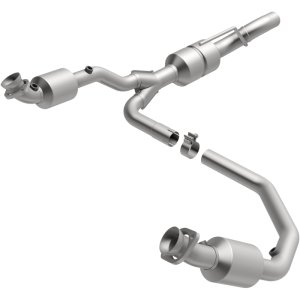 Dodge Ram 2500 Van Catalytic Converter - Magnaflow - California Grade CARB Compliant Direct-Fit - `01-`02 Dodge Ram 2500 Van Catalytic Converter - Magnaflow - California Grade CARB Compliant Direct-Fit - `01-`02