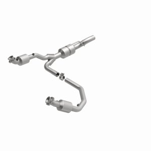 Dodge Ram 2500 Van Catalytic Converter - Magnaflow - California Grade CARB Compliant Direct-Fit - `01-`02 Dodge Ram 2500 Van Catalytic Converter - Magnaflow - California Grade CARB Compliant Direct-Fit - `01-`02