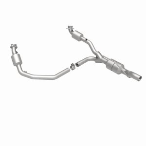 Dodge Ram 2500 Van Catalytic Converter - Magnaflow - California Grade CARB Compliant Direct-Fit - `01-`02 Dodge Ram 2500 Van Catalytic Converter - Magnaflow - California Grade CARB Compliant Direct-Fit - `01-`02