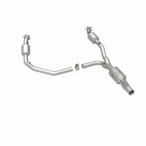 Dodge Ram 2500 Van Catalytic Converter - Magnaflow - California Grade CARB Compliant Direct-Fit - `01-`02 Dodge Ram 2500 Van Catalytic Converter - Magnaflow - California Grade CARB Compliant Direct-Fit - `01-`02