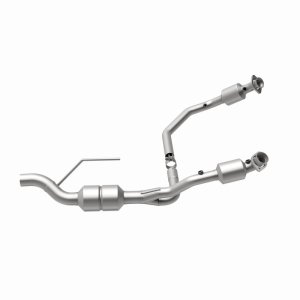 Dodge Ram 2500 Van Catalytic Converter - Magnaflow - California Grade CARB Compliant Direct-Fit - `01-`02 Dodge Ram 2500 Van Catalytic Converter - Magnaflow - California Grade CARB Compliant Direct-Fit - `01-`02