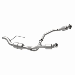 Dodge Ram 2500 Van Catalytic Converter - Magnaflow - California Grade CARB Compliant Direct-Fit - `01-`02 Dodge Ram 2500 Van Catalytic Converter - Magnaflow - California Grade CARB Compliant Direct-Fit - `01-`02
