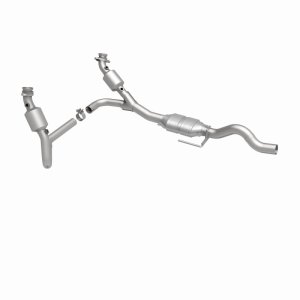 Dodge Dakota Catalytic Converter - Magnaflow - Direct-Fit - `00-`02