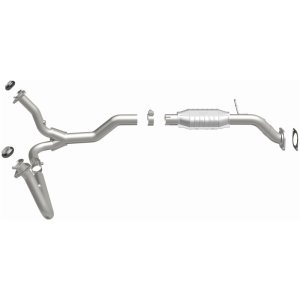Chevrolet Blazer Catalytic Converter - Magnaflow - California Grade CARB Compliant, Direct-Fit, Spun Body - `03-`05