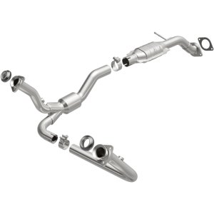 Chevrolet Blazer Catalytic Converter - Magnaflow - California Grade CARB Compliant, Direct-Fit, Spun Body - `03-`05