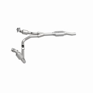 Dodge Ram 1500 Catalytic Converter (Direct Fit) - Magnaflow - CARB Compliant - `02-`03