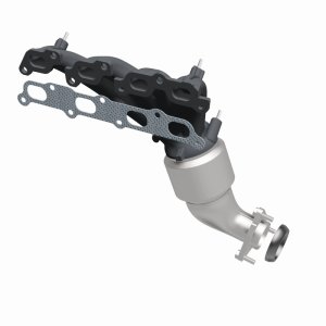 GMC Canyon Catalytic Converter - Magnaflow - Direct Fit - `04-`05