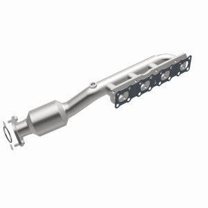 Nissan Pathfinder Armada Catalytic Converter - Magnaflow - Direct-Fit, CARB Compliant - 2004