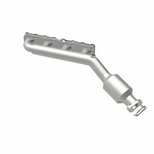 Nissan Titan Catalytic Converter - Magnaflow - Direct-Fit, CARB Compliant - 2004