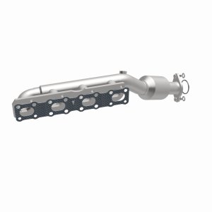 Nissan Pathfinder Armada Catalytic Converter - Magnaflow - Direct Fit - 2004