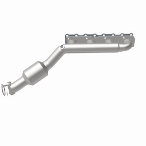 Nissan Pathfinder Armada Catalytic Converter - Magnaflow - Direct Fit - 2004