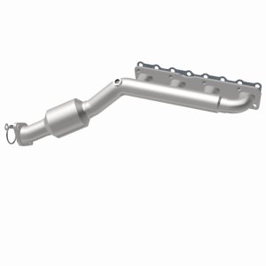 Nissan Pathfinder Armada Catalytic Converter - Magnaflow - Direct Fit - 2004