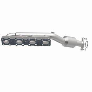 Nissan Titan Catalytic Converter - Magnaflow - Direct Fit - 2004