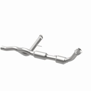 Ford F-150 Catalytic Converter - Magnaflow - Direct Fit - 2004