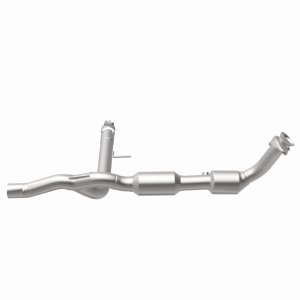 Ford F-150 Catalytic Converter - Magnaflow - Direct Fit - 2004