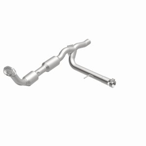 Ford F-150 Catalytic Converter - Magnaflow - Direct Fit - 2004