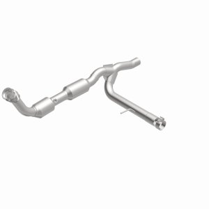 Ford F-150 Catalytic Converter - Magnaflow - Direct Fit - 2004