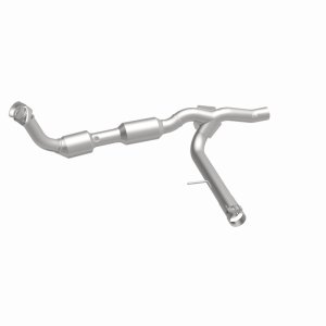 Ford F-150 Catalytic Converter - Magnaflow - Direct Fit - 2004