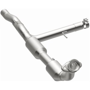 Ford F-150 Catalytic Converter - Magnaflow - Direct Fit - 2004