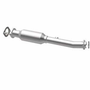 Nissan Titan Catalytic Converter - Magnaflow - Direct-Fit - 2004