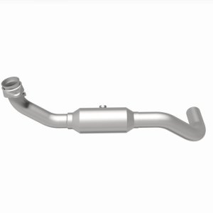 Ford Expedition Catalytic Converter - Magnaflow - Direct Fit - `05-`06