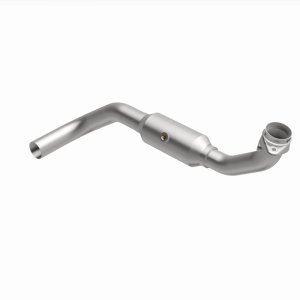 Ford Expedition Catalytic Converter - Magnaflow - Direct Fit - `05-`06