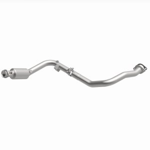 Land Rover Range Rover Sport Catalytic Converter - Magnaflow - California Grade CARB-Compliant Direct-Fit - 2006