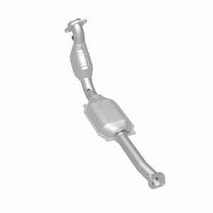 Ford Crown Victoria Catalytic Converter - Magnaflow - OEM Grade Direct-Fit - `03-`11