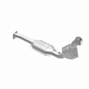 Ford Crown Victoria Catalytic Converter - Magnaflow - OEM Grade Direct-Fit - `03-`11