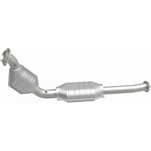 Ford Crown Victoria Catalytic Converter - Magnaflow - OEM Grade Direct-Fit - `03-`11