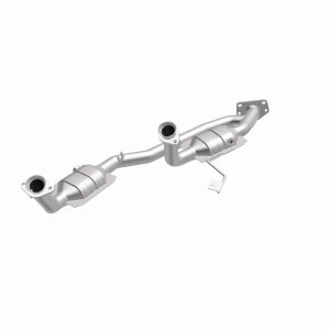 Ford Freestar Catalytic Converter - Magnaflow - Direct Fit - `04-`07