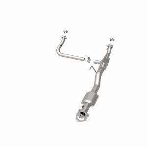 GMC Safari Catalytic Converter - Magnaflow - OEM Grade Direct-Fit - `00-`05