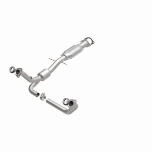 GMC Sonoma Catalytic Converter - Magnaflow - OEM Grade Direct-Fit - `00-`03
